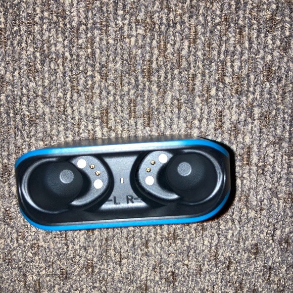 Jlab Bluetooth Wireless Headphone Charging Case - Picture 2 of 5